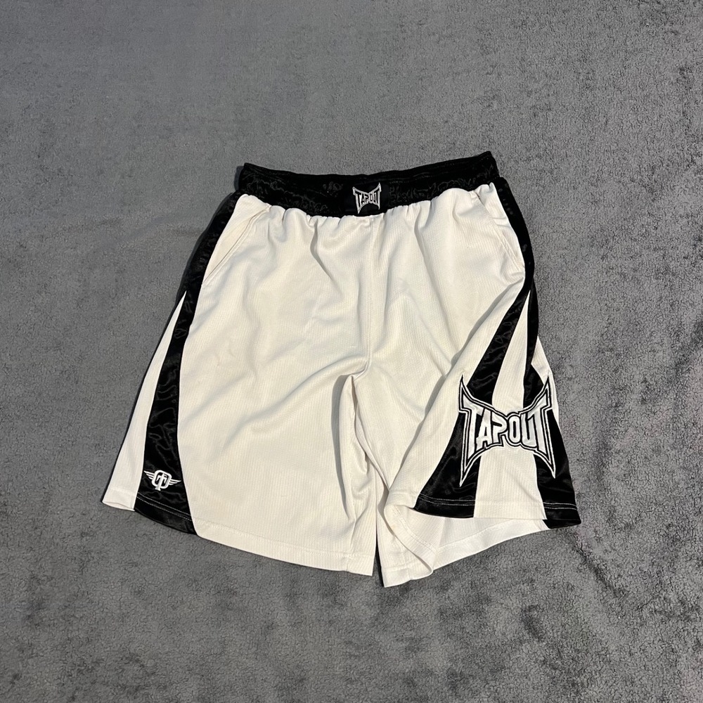 Y2K Tapout Mens Mesh Basketball Shorts XL White Black MMA Athletic Pockets